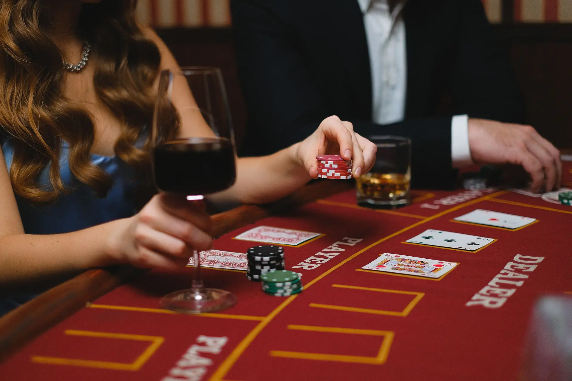 Poker cash-peli